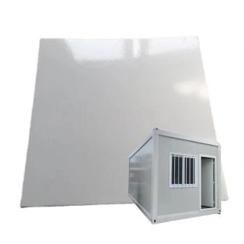 Glatki FRP panel